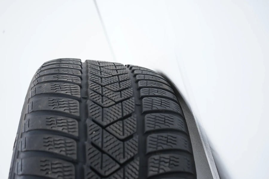 Mercedes E Klasse W213 Hybrid Winterräder Winterreifen 18 Zoll
