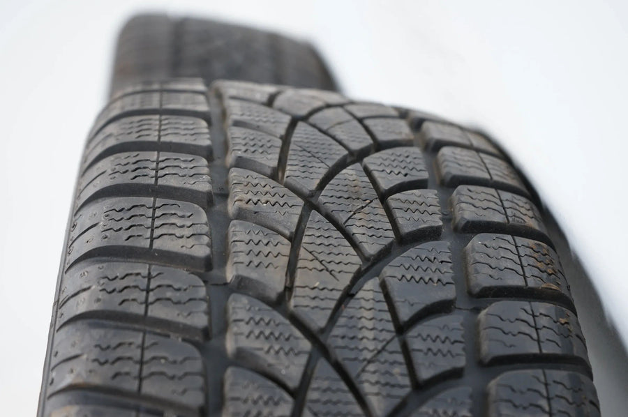 Pneumatici invernali Audi A3 8Y, ruote invernali 205 50 17 pollici, 8Y0601025DK, 7 mm
