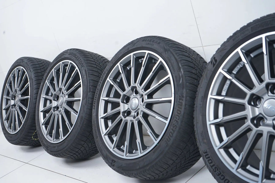 BMW řady 1 a 2 F40 F44 zimní pneumatiky zimní kola 225 45 17 palců