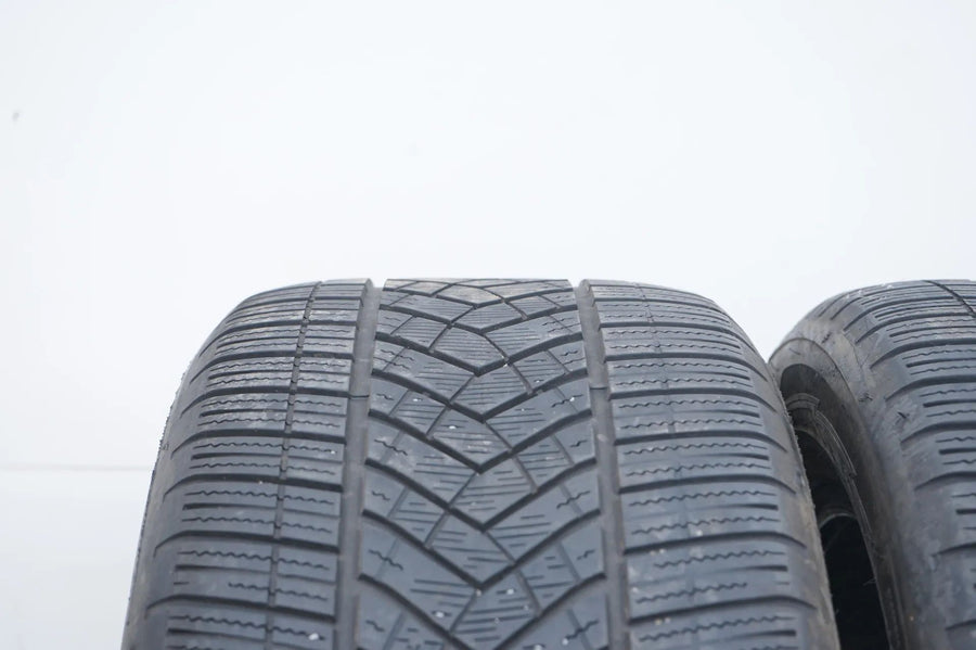 2 pneus hiver Goodyear 255/50 21 pouces DOT21 BMW* profondeur de sculpture d'environ 4 mm