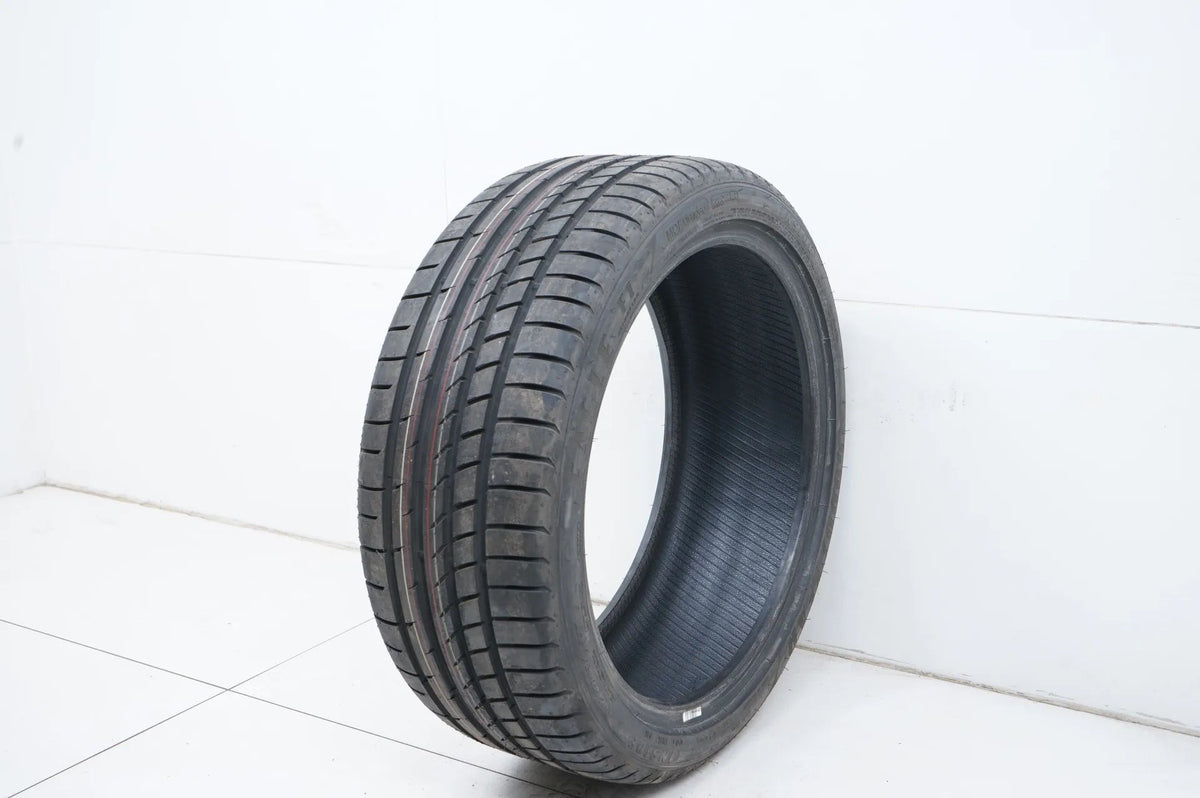 1 pneu été de démonstration neuf Goodyear 245/40/20 pouces DOT23 MO RFT Vue détaillée 3