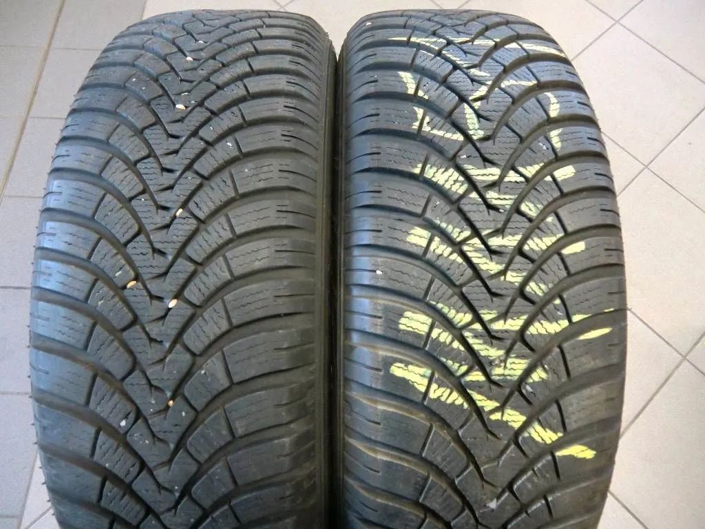 Original Mini Countryman F60 17 Inch Alloy Wheels JCW Winter Wheels Winter Tires Detailansicht 17