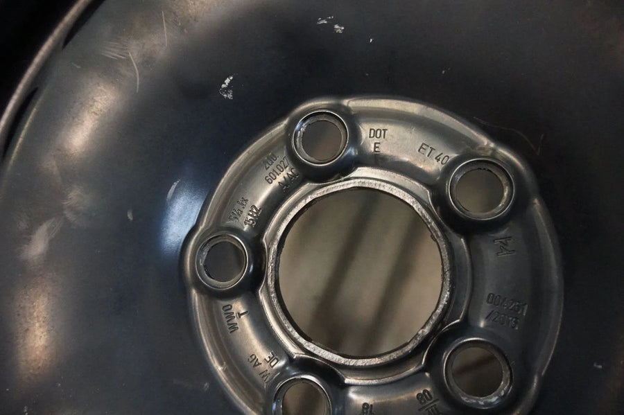 Originele VW Polo 6 VI 2G stalen velgen zomervelgen zomerwielen zomerbanden 185 65 R15 6mm