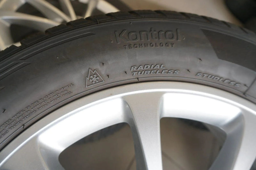 Original Mercedes A-Klasse W177 B-Klasse CLA Winterräder Winterreifen 205 55 R17