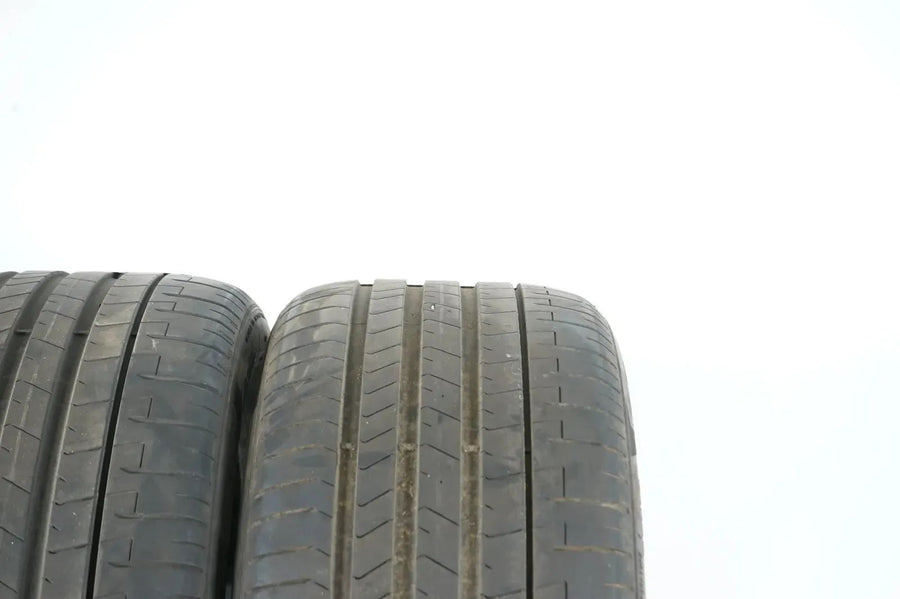 2x Pneus d'été Pirelli P Zero 275 40 22 pouces BMW* DOT22 env. 6mm