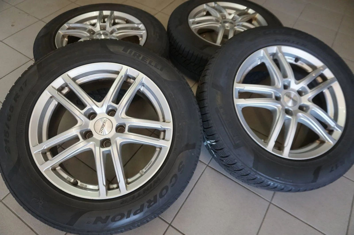 Cerchi in lega VW Tiguan I 5N Audi Q3 F3, ruote complete invernali, pneumatici invernali 215 65 R17 pollici