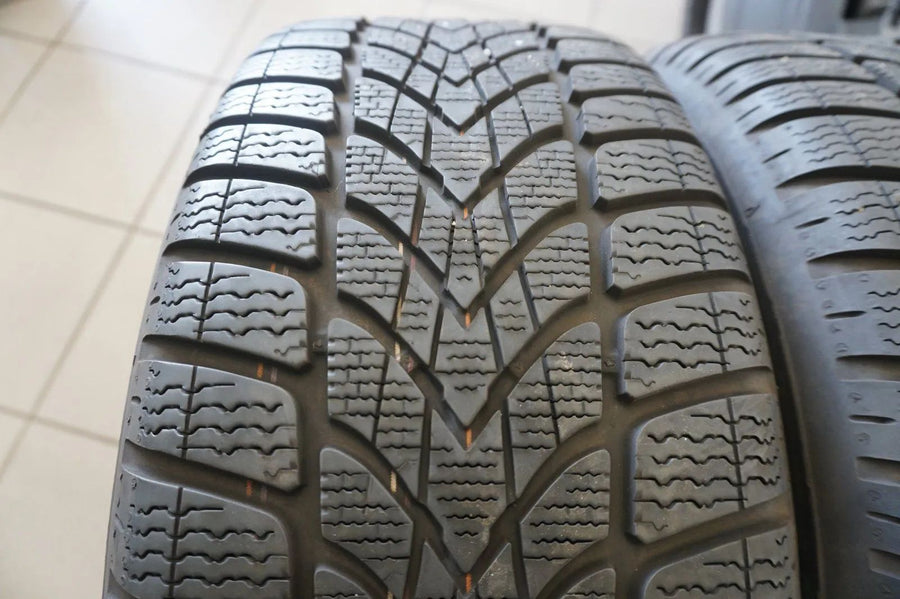 Jantes aluminium d'origine Mercedes Classe C W205 Roues hiver Pneus hiver 225 50 R17