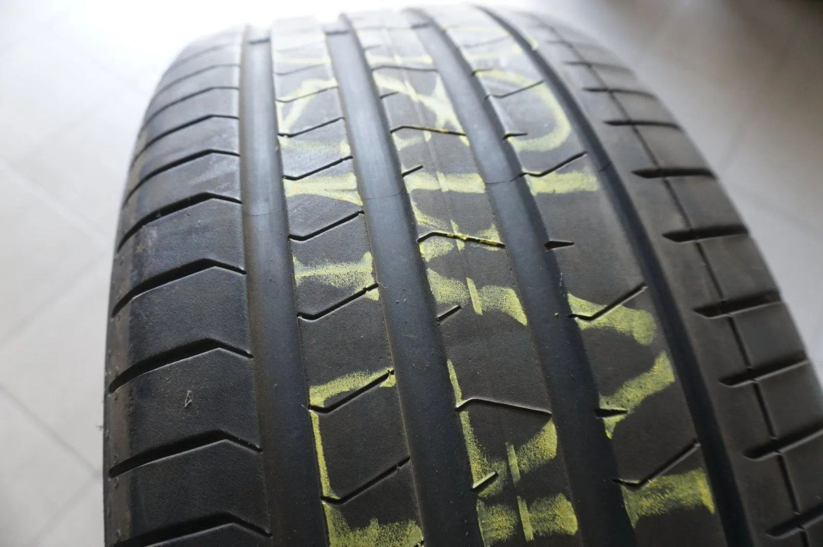 1 X 285 45 R21 113Y Sommerreifen Pirelli P Zero PZero * RSC RFT 2018 6mm Detail view 2