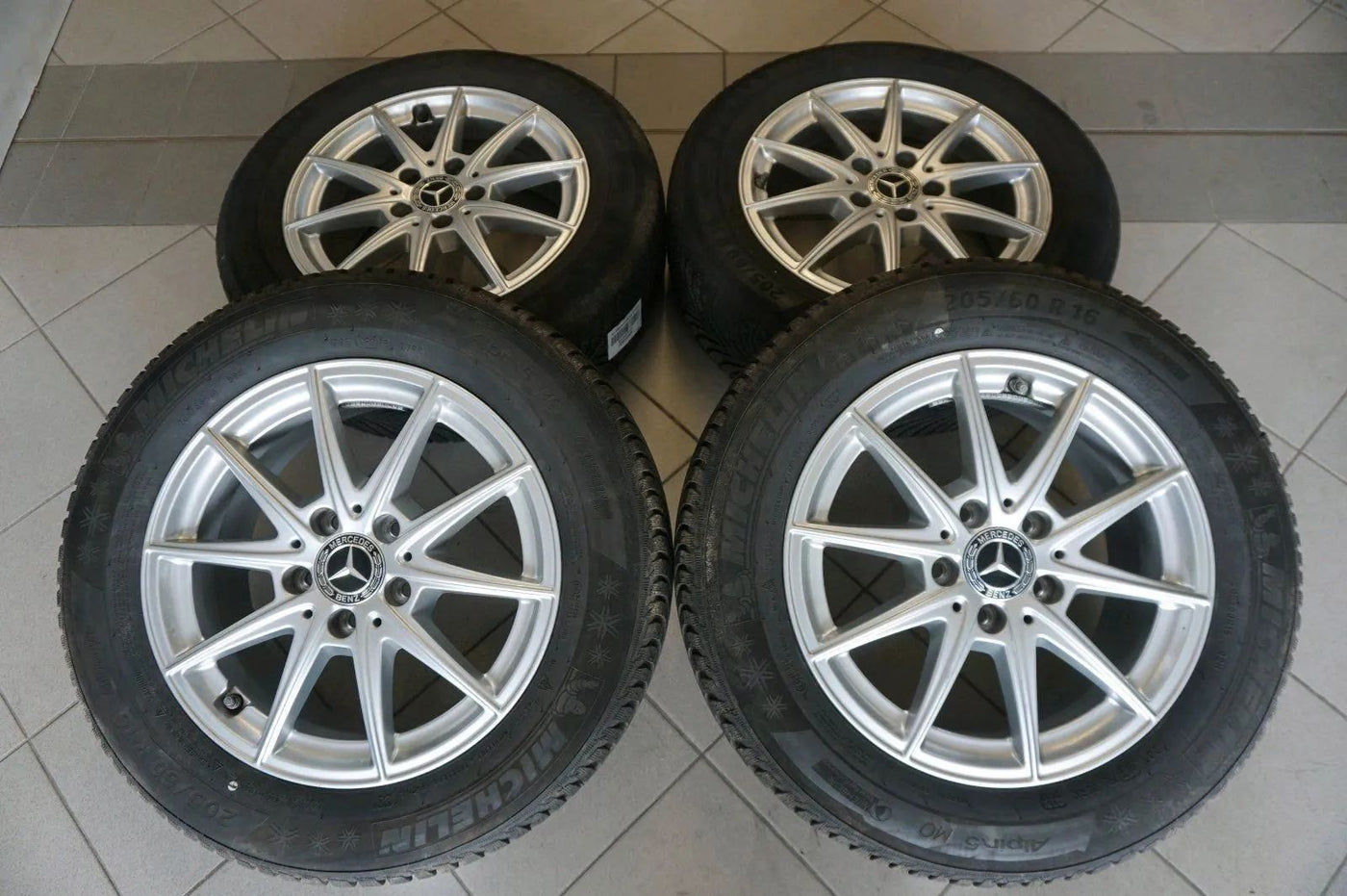 Original Mercedes A-Klasse W177 B-Klasse W247 CLA 16 Zoll Alufelgen Winterreifen