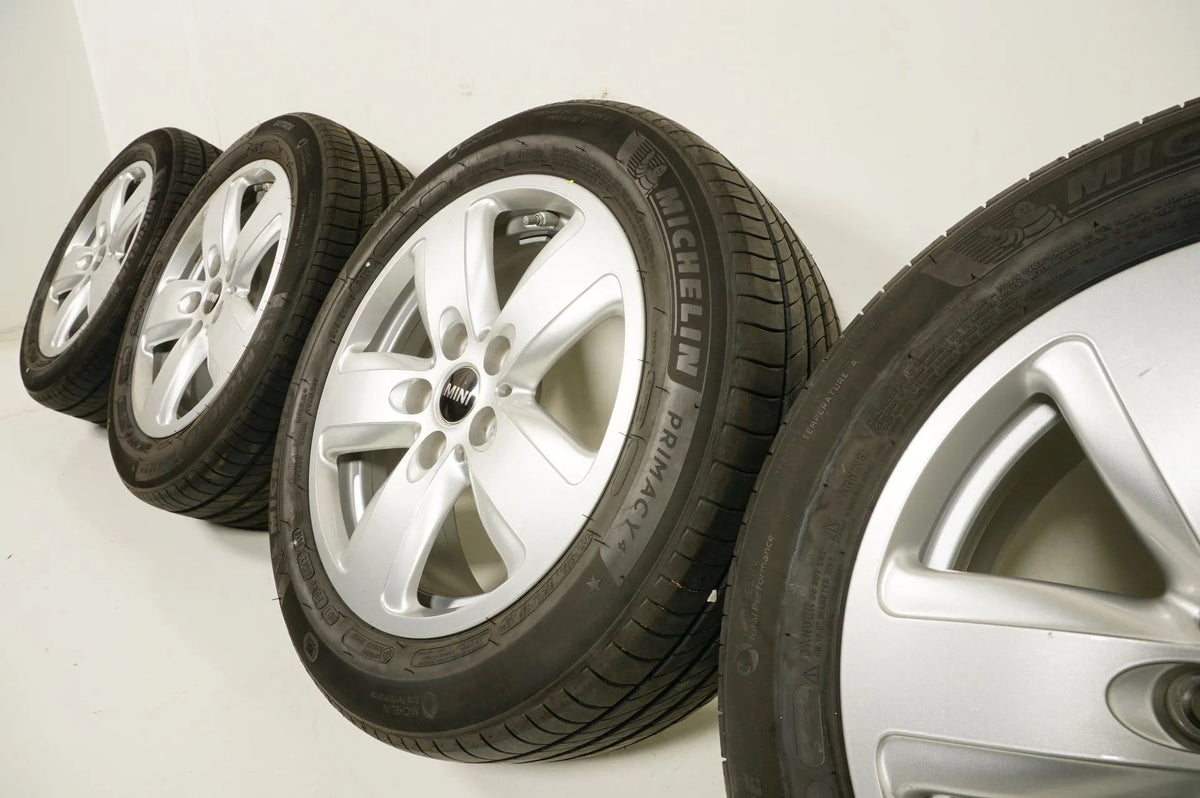 MINI Clubman F54 summer tires, summer wheels 205/55 R16 inch Detailansicht 8