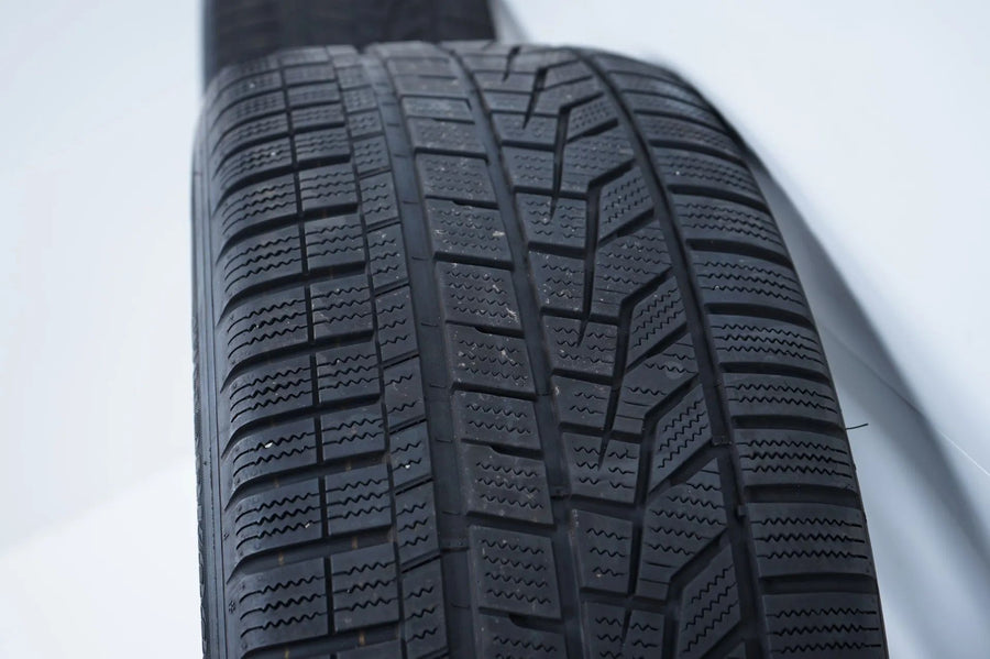 Mercedes S-Class W223 winter tires/wheels 255/45/19 inch