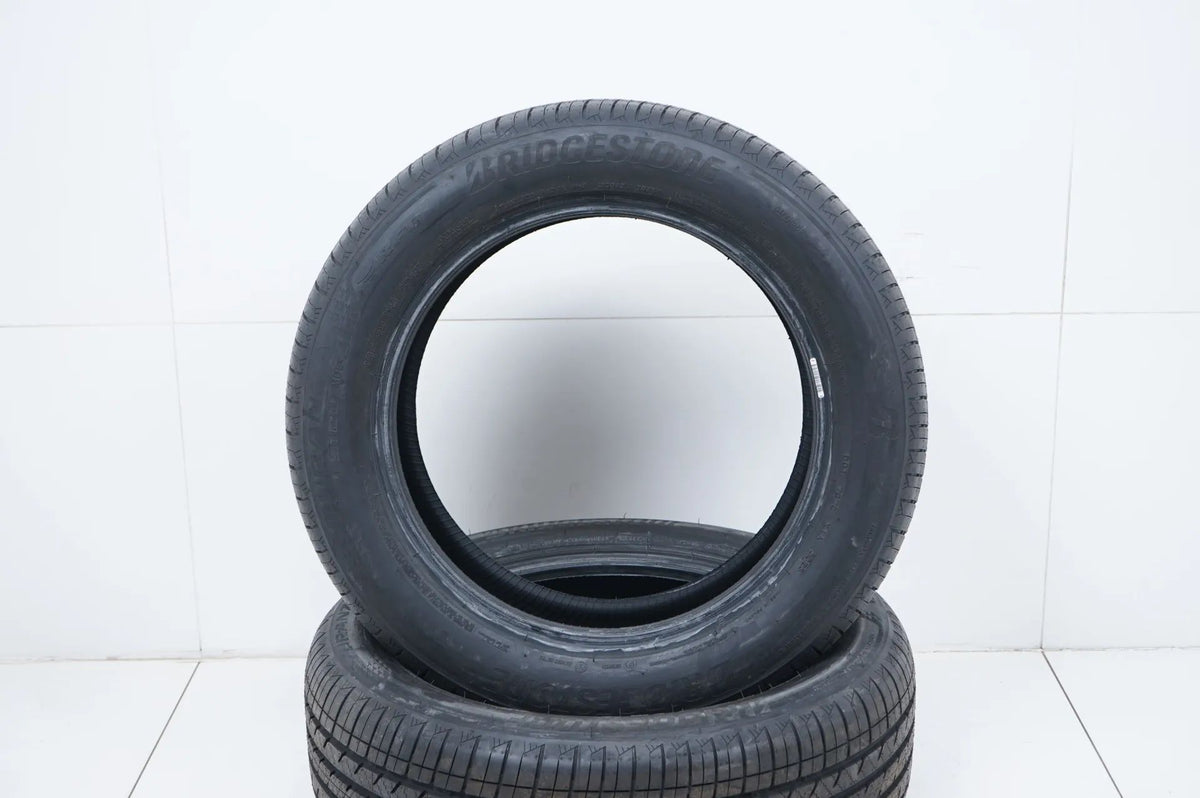 2 x DEMO summer tires 235 55 18 inch Bridgestone DOT23 MO Detail view 2