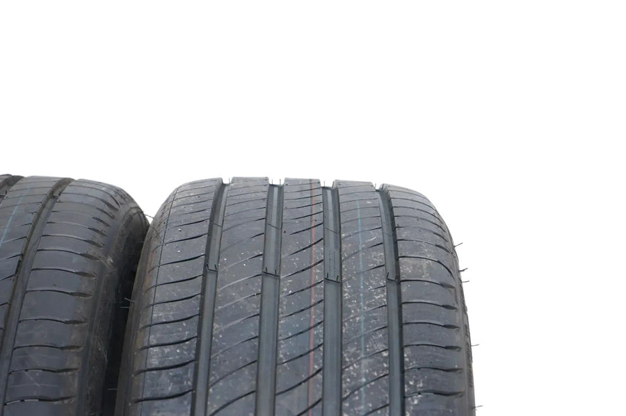 2 pneus été Michelin PRIMACY 4 VOL 255/40 R18 99Y