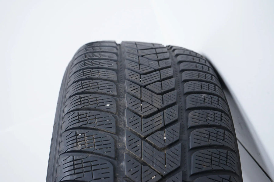 Pneus hiver pour Volvo XC90 (2 pneus) 235/60/18 pouces