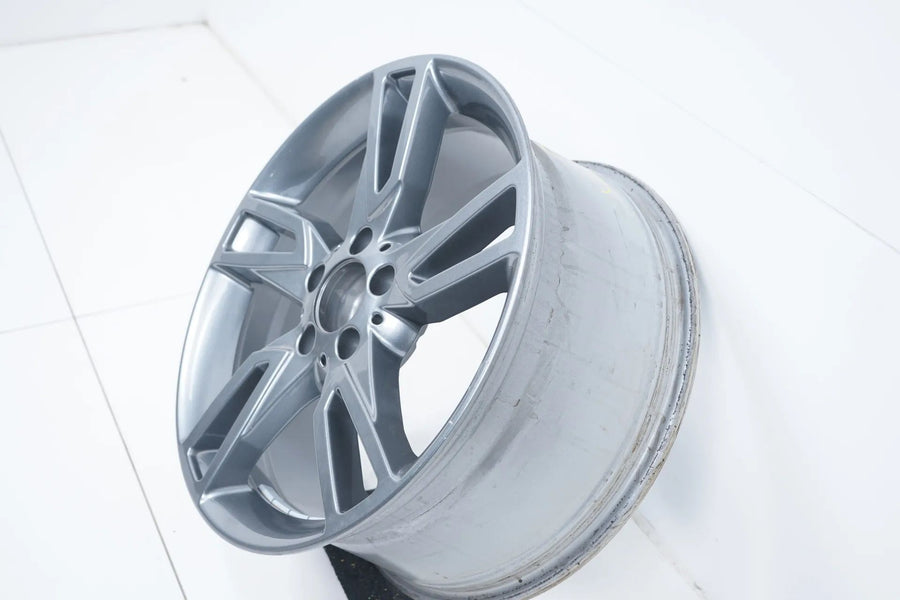 1 x NOVÝ Mercedes třídy C W204 hliníkový disk 18 palců A2044019202 8,5J
