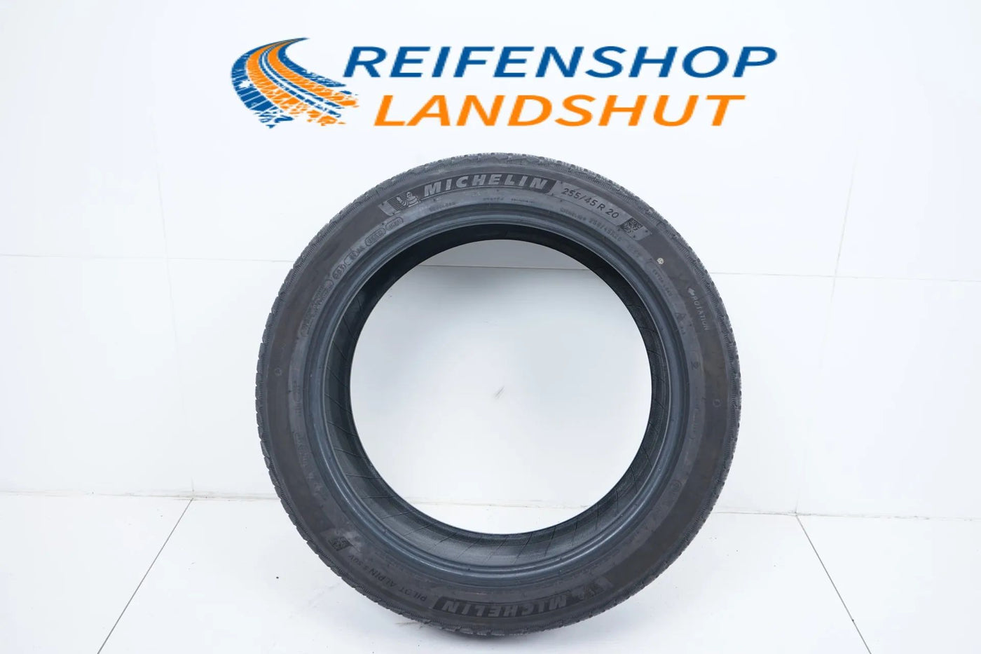 1 pneu hiver Michelin Pilot 255/45/20 pouces DOT21 BMW*, profondeur de sculpture d'environ 4 mm