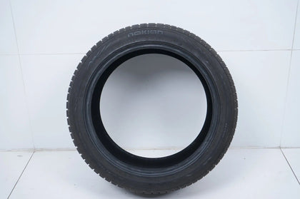 1 x Nokian winter tire 255 40 18 inch DOT19 approx. 7 mm tread depth