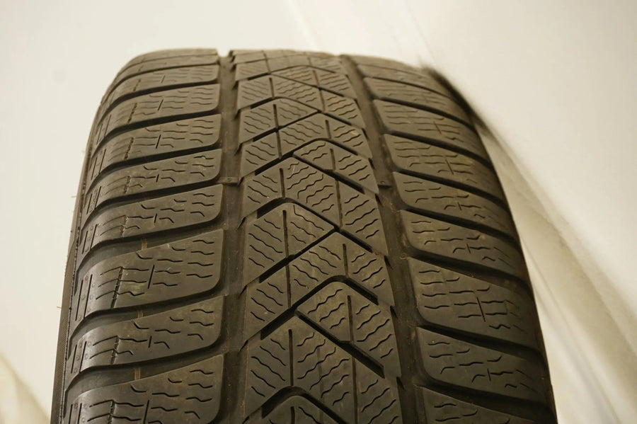 Mercedes C-Class W206 winter tires/wheels 225/45/18 inch