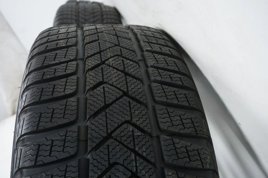 Like new Tesla Model 3 winter wheels 235/35/20 inch with sensors (valid until 2020)