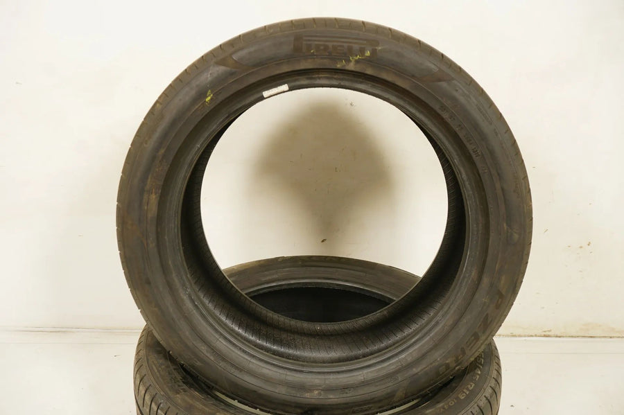 2 x Summer tires 255 45 19 inch Pirelli DOT19 approx. 4mm MO