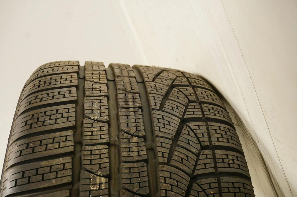 Mercedes GT GTS C190 W190 Winter Tires Winter Wheels 19/20 Inch Detailansicht 13