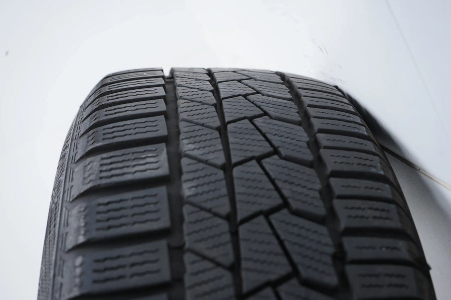 Roues et pneus hiver 195/60 R16 pouces pour BMW Série 2 Active Tourer F45