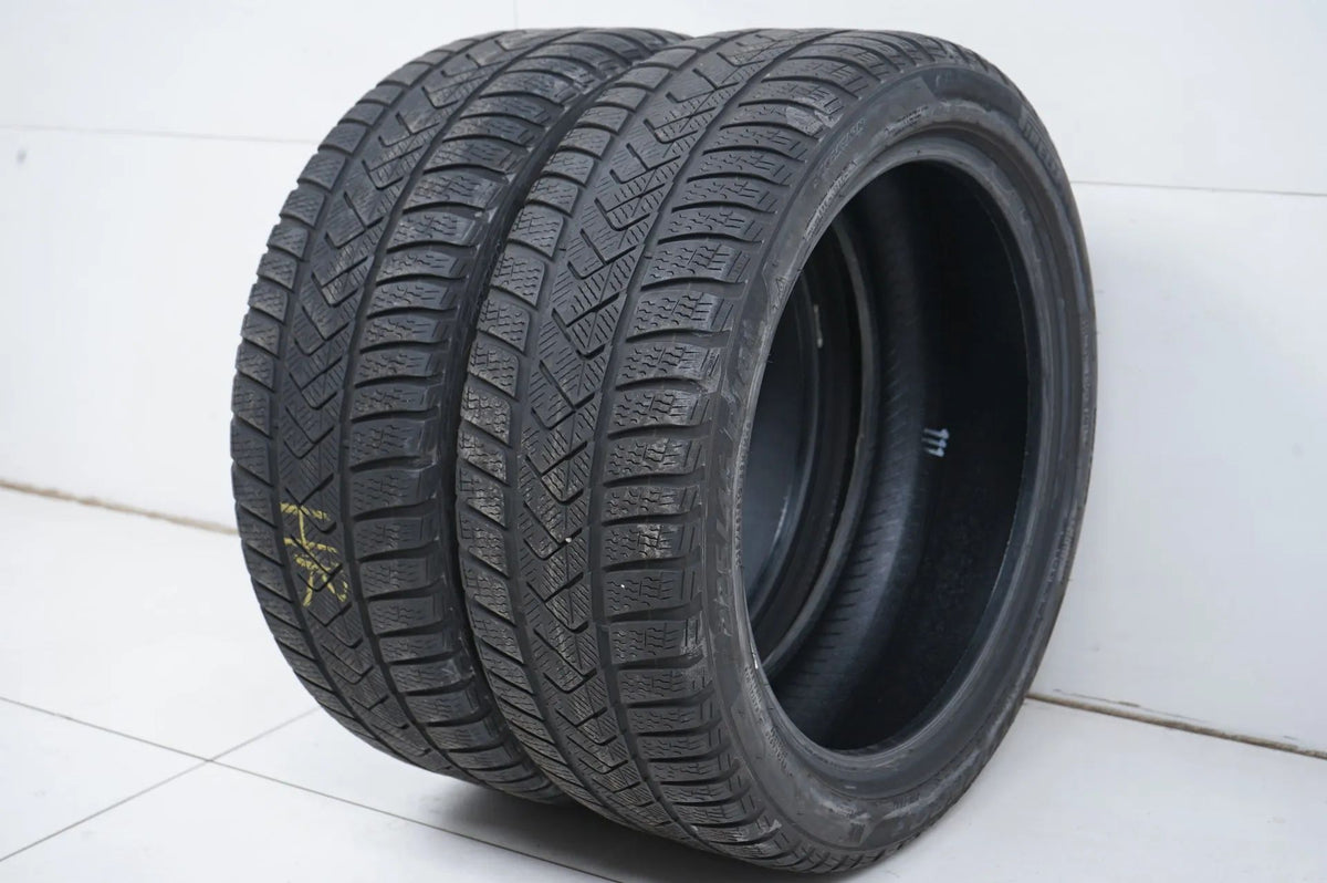 2 x Winterreifen Pirelli 225/45 R18 18 Zoll DOT21 ca.4mm MO RFT Detailansicht 3