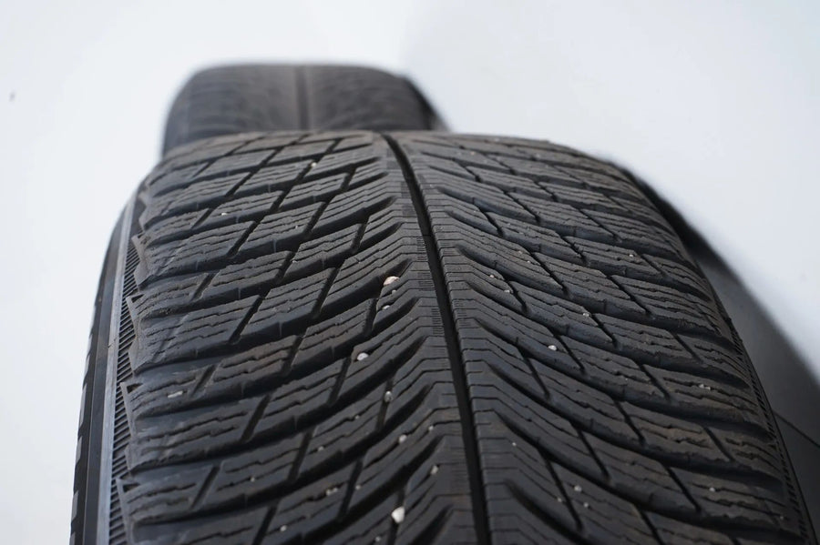 BMW iX3 X3 G01 G02 G08 zimní pneumatiky zimní kola 245 50 19 palců
