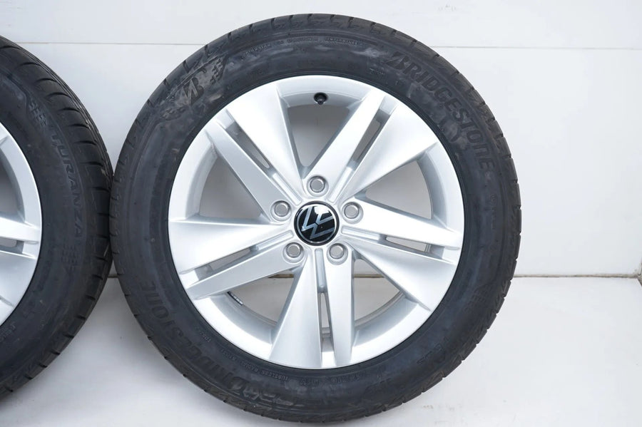 Volkswagen VW Golf 8 Allwetterräder mit neuen Allwetterreifen 205 55 16 Zoll
