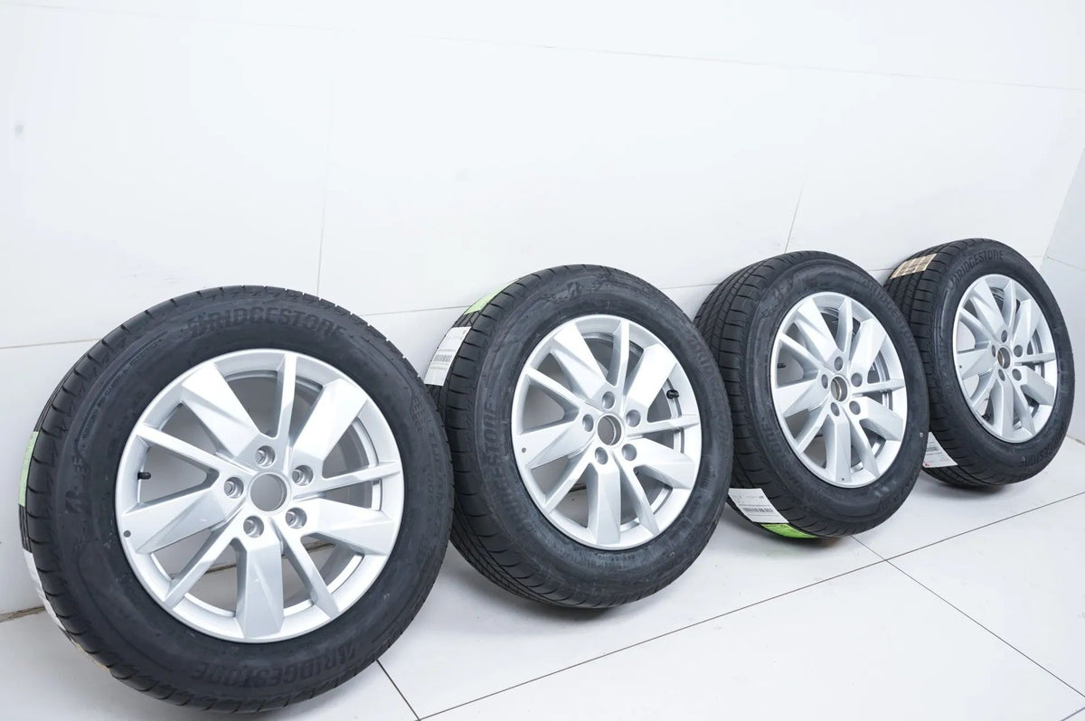 VW Volkswagen Caddy 2K7 Summer Tires Summer Wheels 16 Inch Detailansicht 2