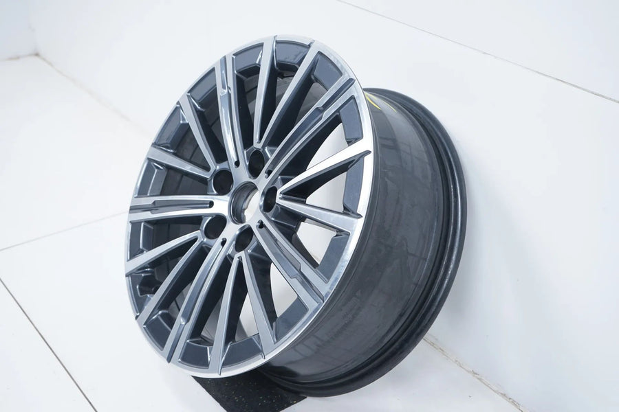 1 x BMW řady 2 Active U6 U06 hliníkový disk 17 palců 833 6891174 5A094B2