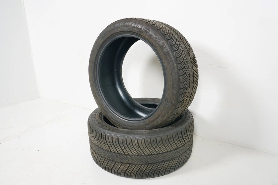 2x winter tires 265 40 19 inch Michelin Pilot approx. 5.5 - 6 mm MO