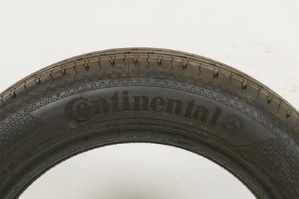 2 pneus d'été neufs de démonstration Continental DOT17, 165/65/15 pouces
