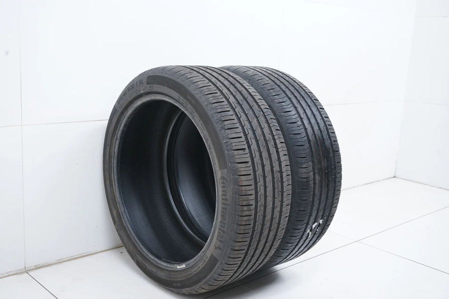 2x DEMO summer tires Continental 235 45 20 inch DOT20 MO