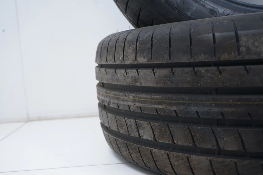 2x New DEMO Summer Tires Goodyear 235 60 18 inch DOT22