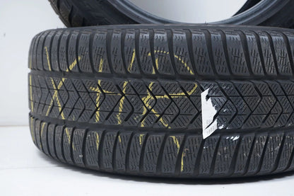 2x Winterreifen 275 40 18 Zoll Pirelli ca.4 mm DOT19 MO