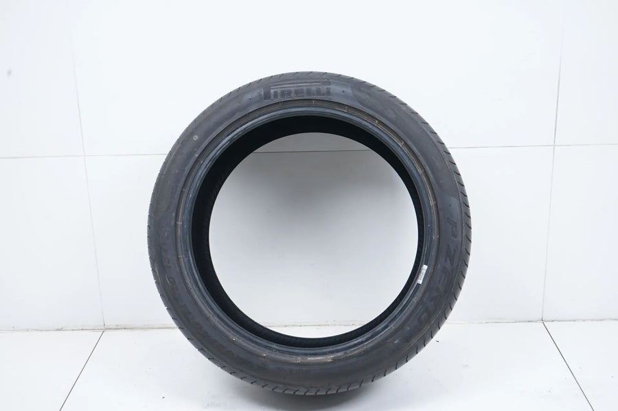 1 pneu été de démonstration Pirelli 265/40/20 pouces DOT16 AO