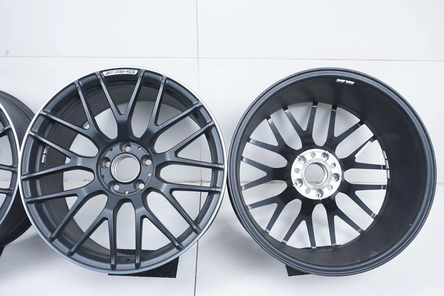 Mercedes C63 Coupe AMG W205 Alufelgen 19 Zoll A2054015900