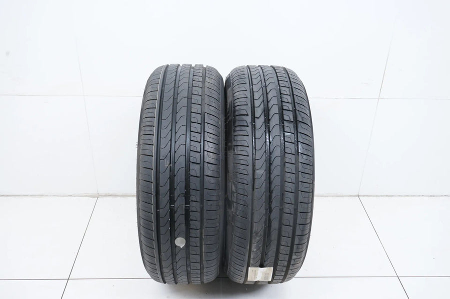 2 pneus été quasi neufs Pirelli DOT18 MO 235/50/20 pouces