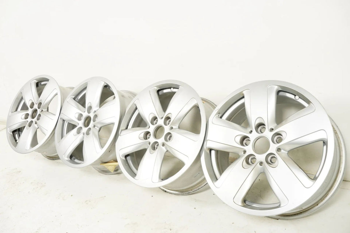MINI Clubman F54 lichtmetalen velgen 16 inch 517 6856043 7J Detailweergave 8