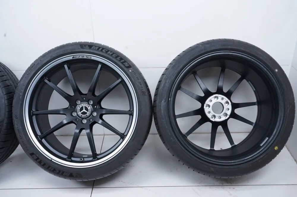 Jantes et pneus été 21 pouces pour Mercedes AMG GT W290 neuves Detailansicht 14