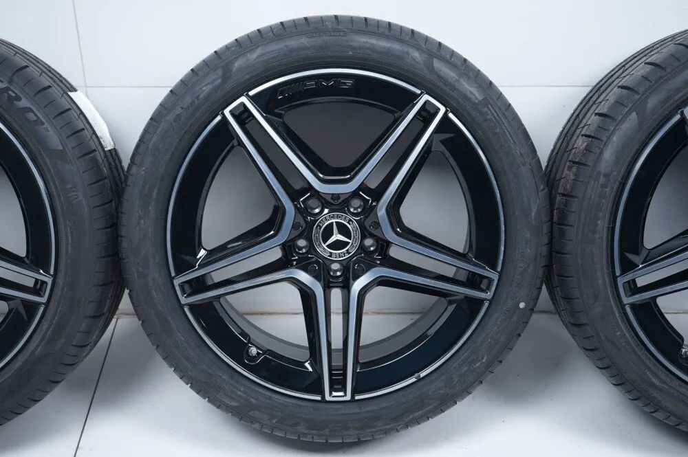 Mercedes CLS  W257 AMG Sommerreifen Sommerräder 19 Zoll Detailansicht 3