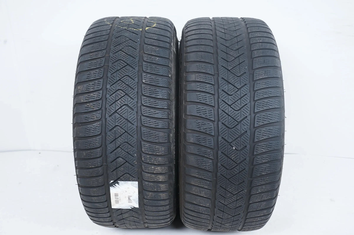 2x Winterreifen Pirelli Sottozero 275 40 18 Zoll ca.4 mm DOT21 MO Detailansicht 2