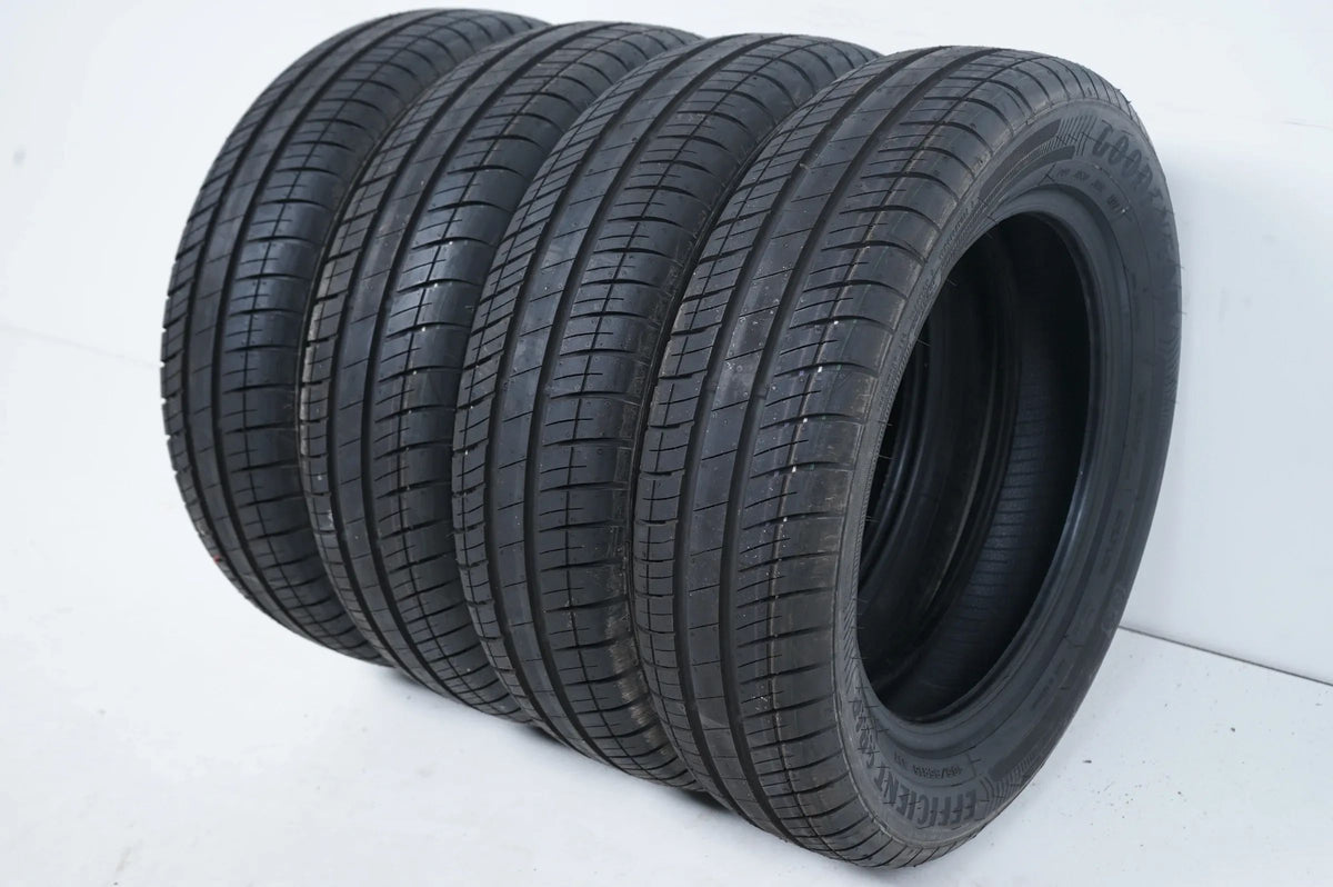 4x pneus d'été Goodyear Compact 165 65 15 pouces DOT22 env. 7 mm Vue détaillée 3