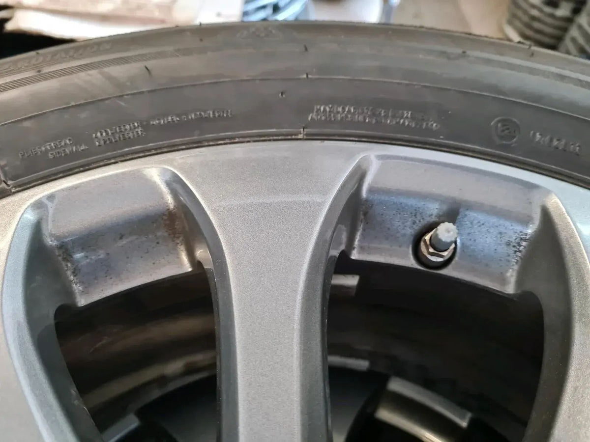 Original Mercedes GLC W253 X253 C253 18 Zoll Alufelgen Winterräder Winterreifen Detailansicht 3