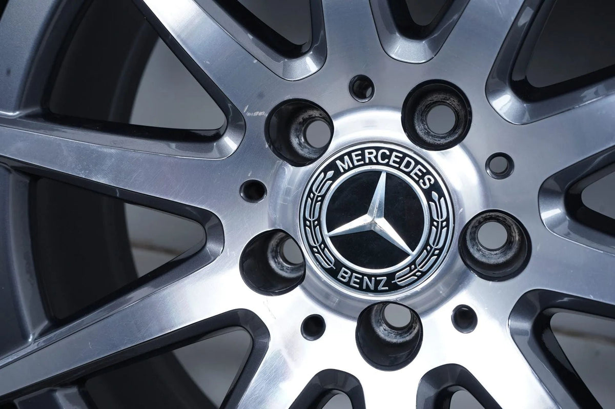 Mercedes GLA35 GLB35 X247 H247 AMG Winterräder mit neuen Winterreifen 235 50 19 Zoll Detailansicht 6