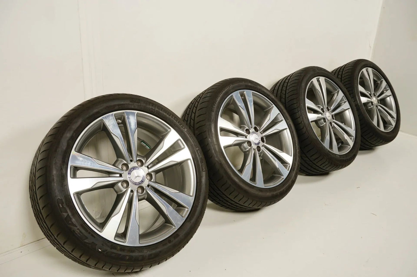 Pneus été, jantes été, 19 pouces pour Mercedes Classe S W222