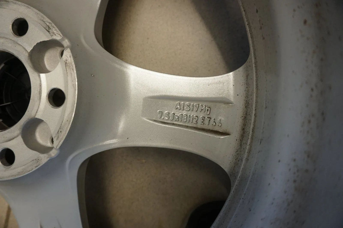 Original Mercedes C-Klasse W205 18 Zoll Alufelgen Winterräder Winterreifen Detailansicht 12