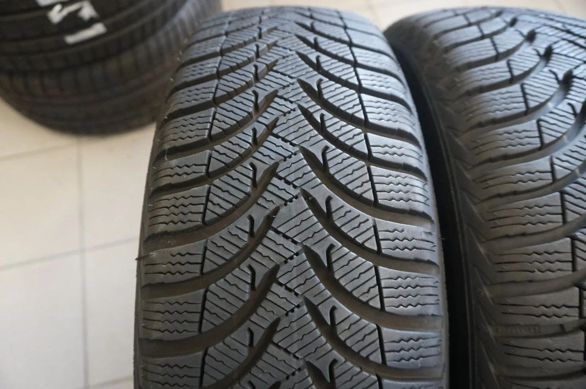 Original Mercedes GLA X156W156 Alufelgen Winterräder Winterreifen 215 60 R17 8mm Detailansicht 8