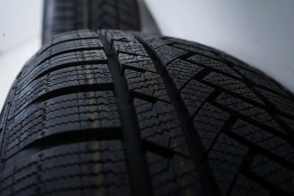Audi Q5 FY 8OA winter tires/wheels 235/65 R17 inch 8mm